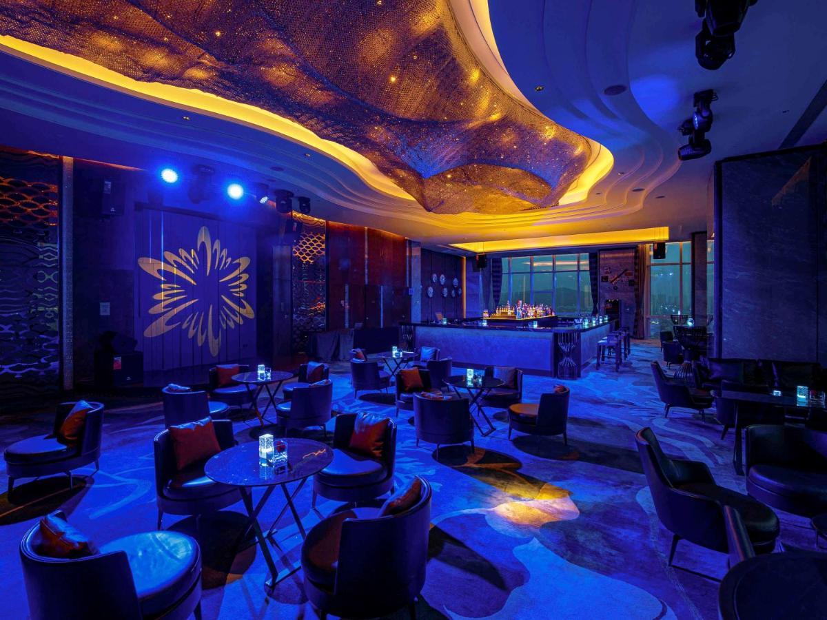 Hotel Pullman Yantai Center Esterno foto